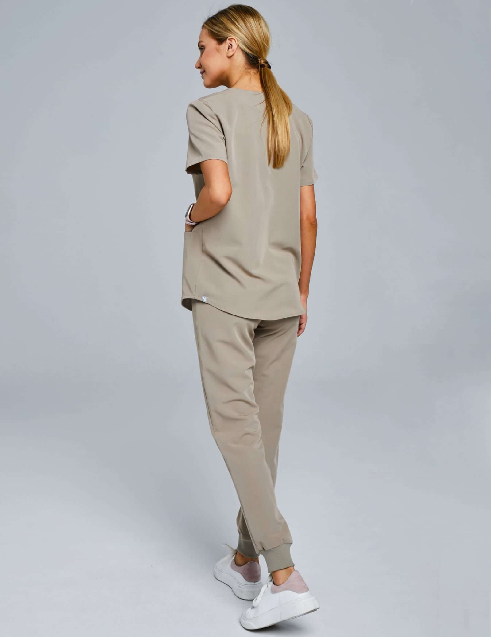 Spodnie Damskie Joggery - BEIGE Spodnie Damskie Joggery - BEIGE