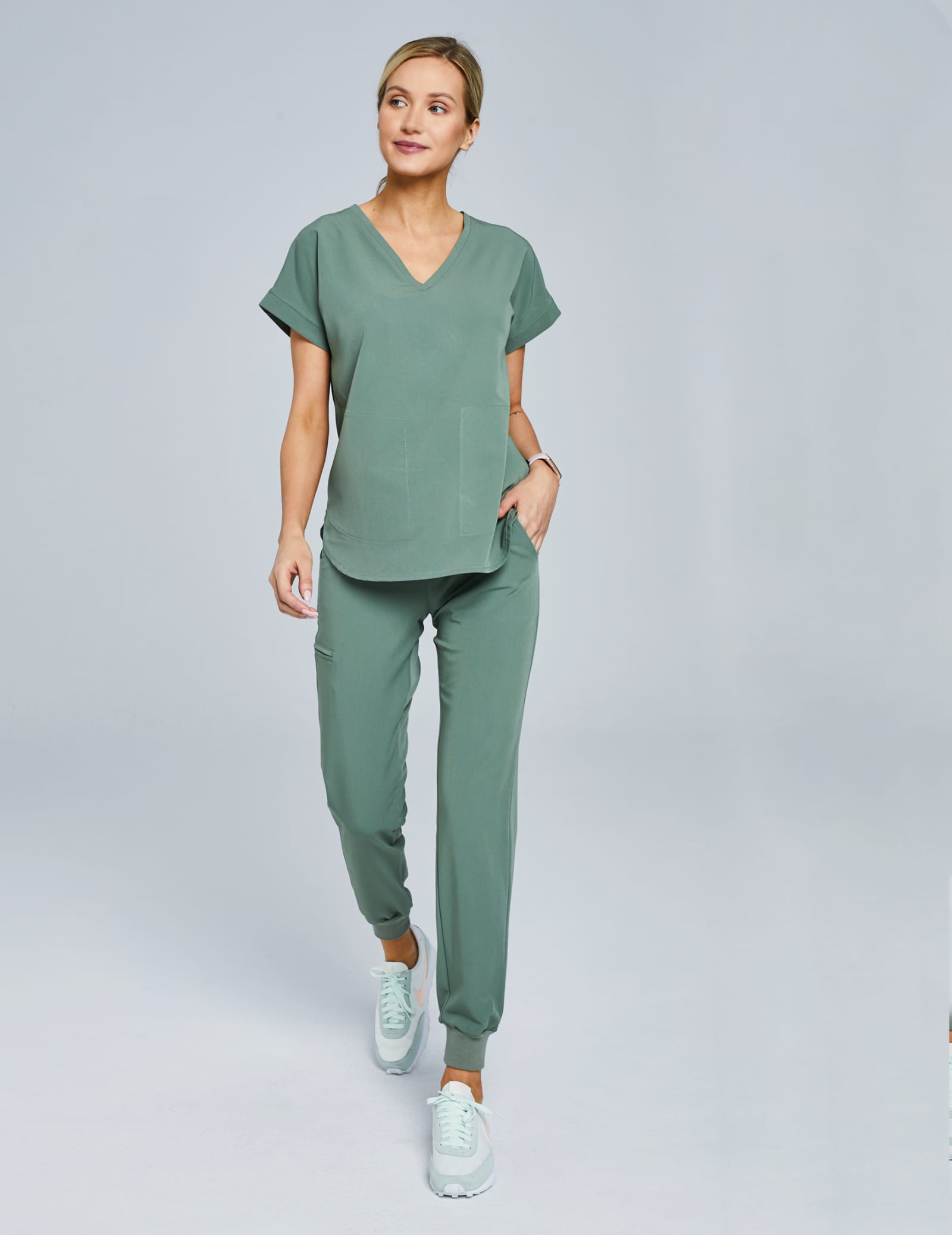 Spodnie Joggery Damskie - KHAKI Spodnie Joggery Damskie - KHAKI
