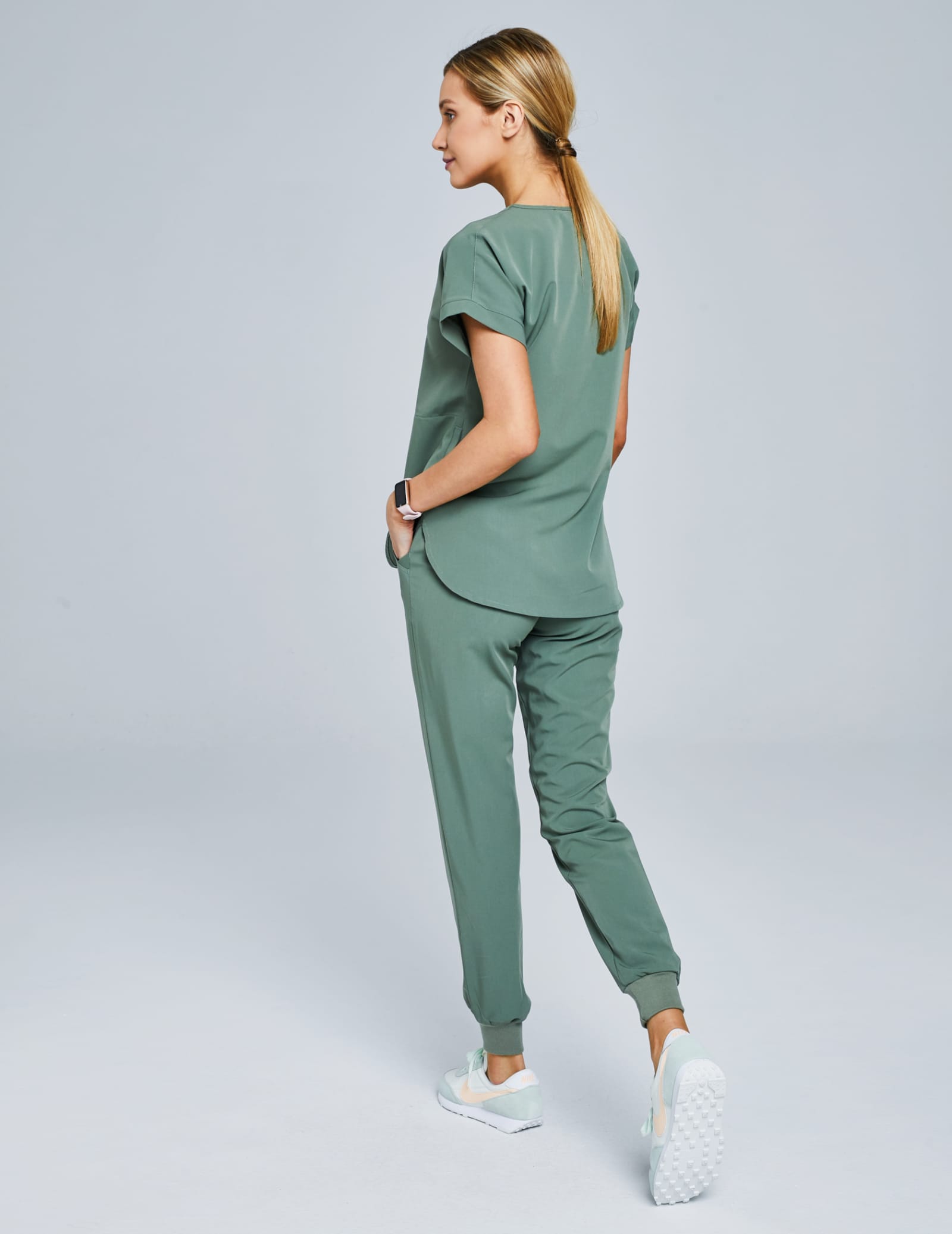 Spodnie Joggery Damskie - KHAKI Spodnie Joggery Damskie - KHAKI