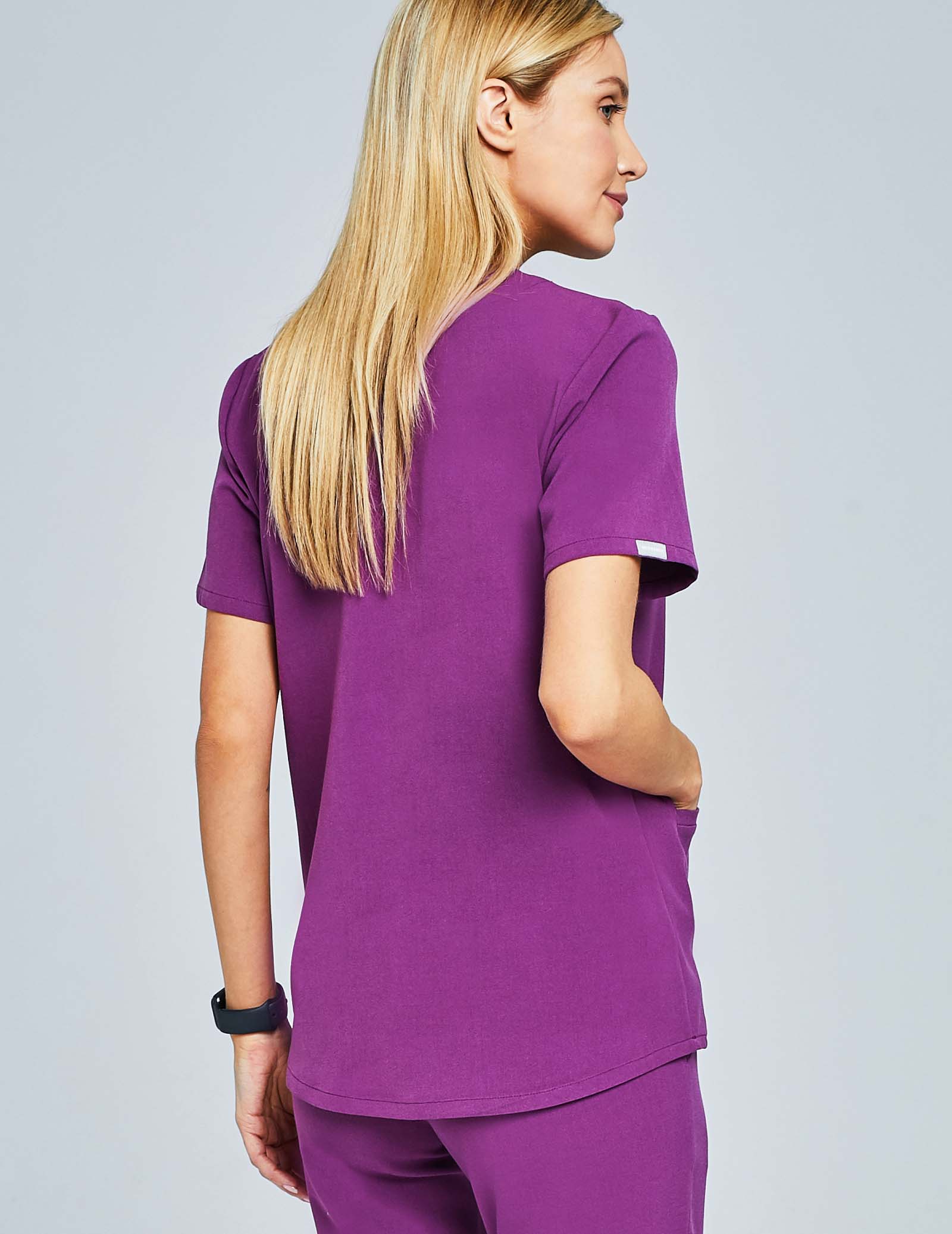 Bluza Medyczna Grace - GRAPE PURPLE Bluza Medyczna Grace - GRAPE PURPLE