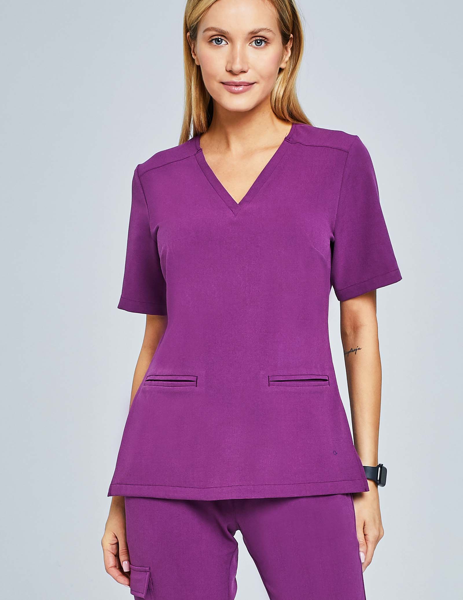 Bluza Medyczna Casy - GRAPE PURPLE Bluza Medyczna Casy - GRAPE PURPLE